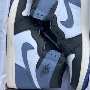 Men's Size 10 New Nike Jordan 1 Blue Moon